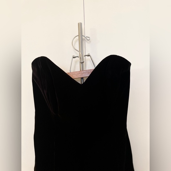 Vintage Nicole Miller Black Velvet Velour Sweetheart Mini Dress (circa 1990s) - Picture 3 of 3